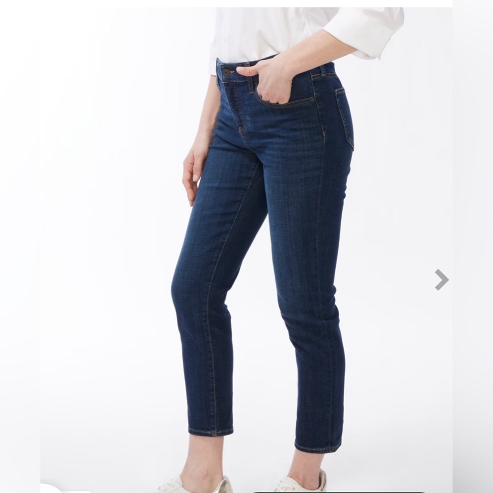 Chicos dark denim slimming girlfriend slim ankle  jean Women’s Size 0 Worn once